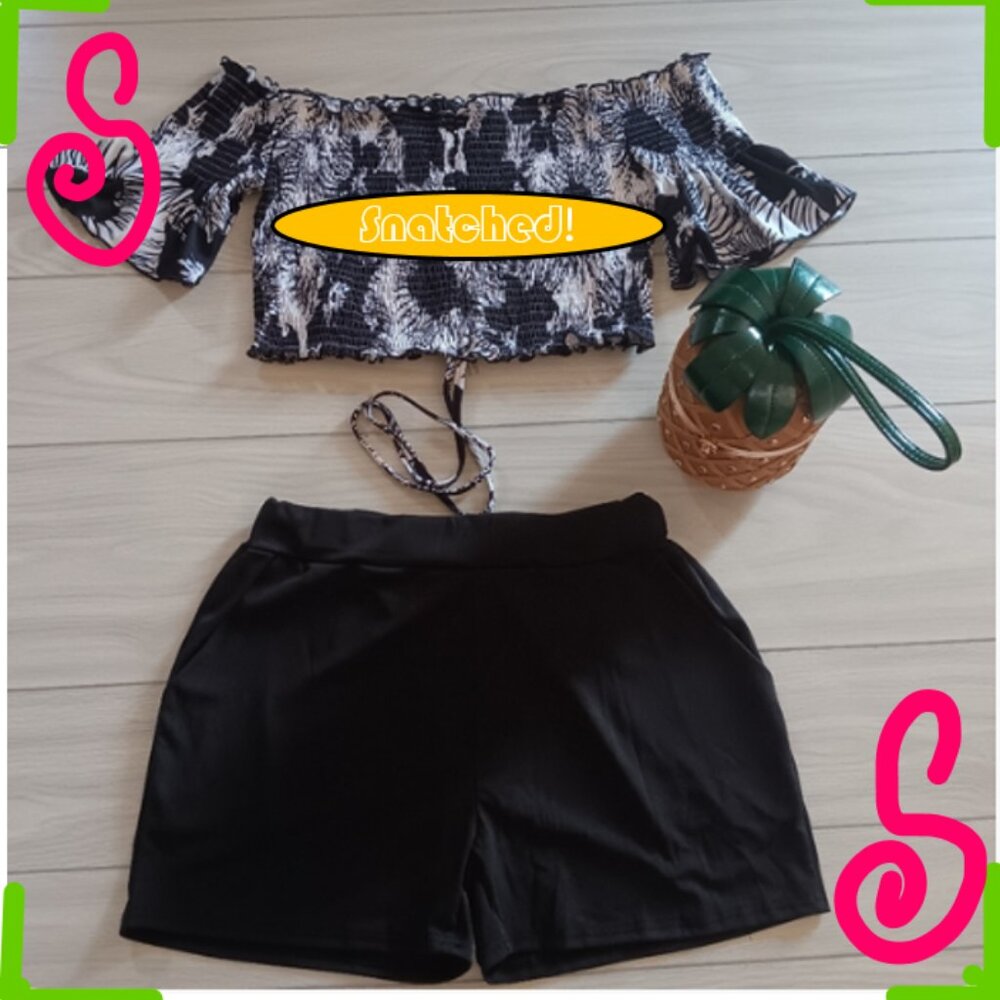 Women Creased Floral Printed Lace-Up Tube Crop Top Defined Waist Shorts Set